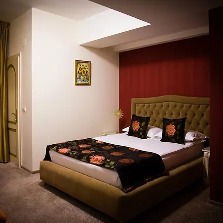Goya Collection Hotel 3*